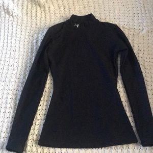 Under armor cold gear black shirt